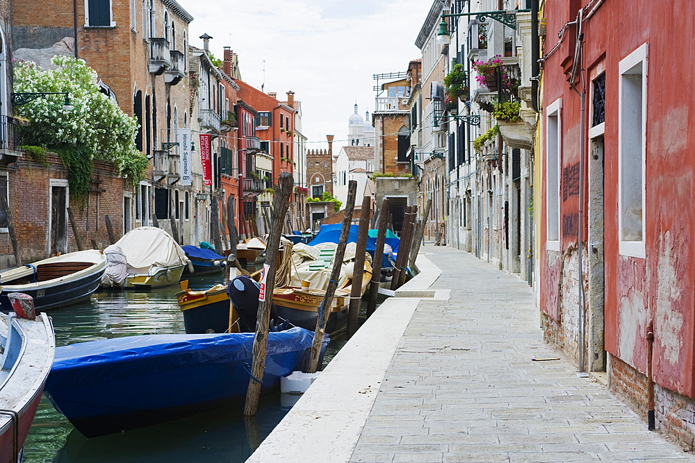 The Fondamenta Del Squero, Venice, UNESCO World Heritage Site, Veneto, Italy, Europe