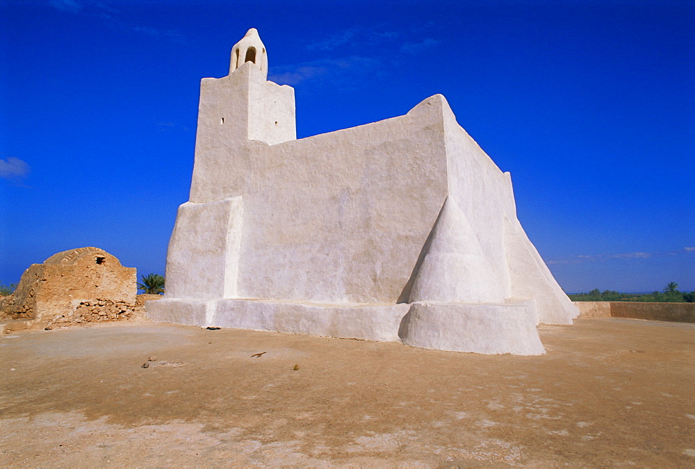 Mgherzel Mosque, 12th century, Beni Maageul, Djerba Island, Tunisia, North Africa