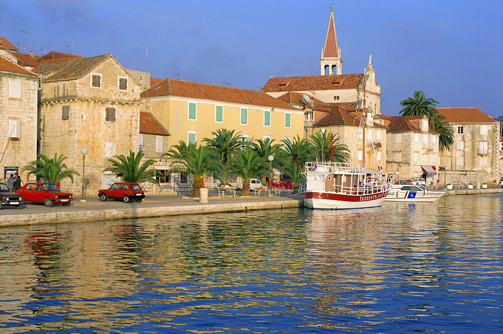 Waterfront, port of Milna, Brac island, Dalmatia, Dalmatian coast, Adriatic, Croatia, Europe