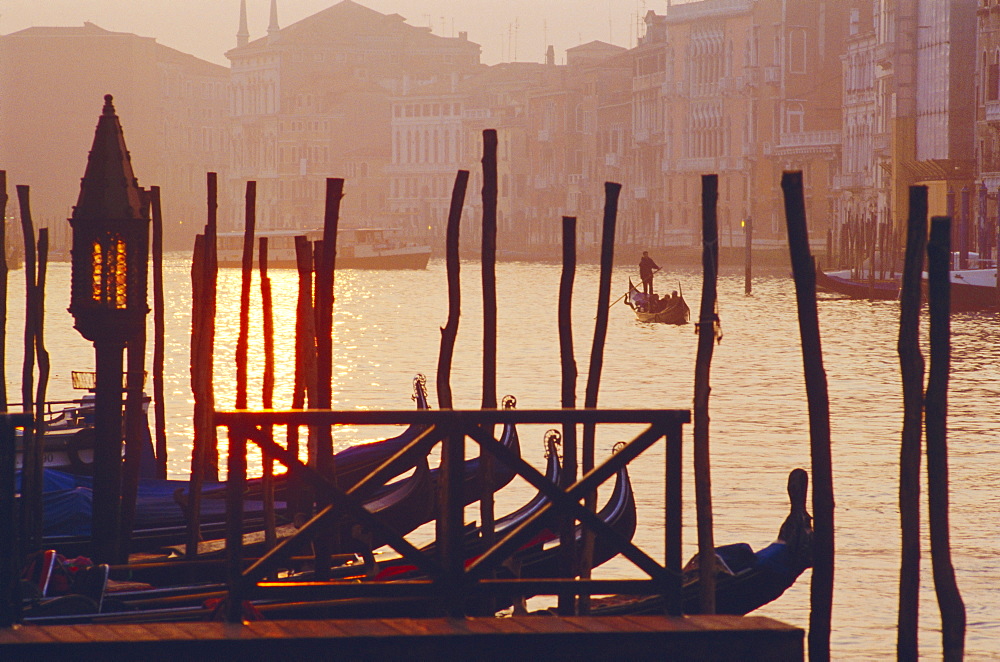 Sunset, The Grand Canal near the Rialto Bridge, Venice, Veneto, Italy 