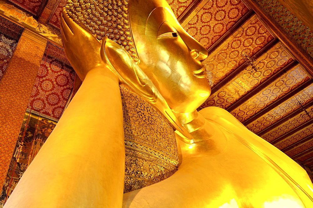 Head of the large reclining Buddha, Wat Phra Chetuphon (Wat Pho) (Wat Po), founded in the 17th century, the oldest temple in the city, Bangkok, Thailand, Southeast Asia, Asia