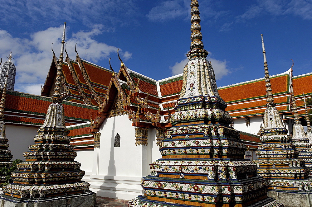 Wat Phra Chetuphon (Wat Pho) (Wat Po), founded in the 17th century, the oldest temple in the city, Bangkok, Thailand, Southeast Asia, Asia