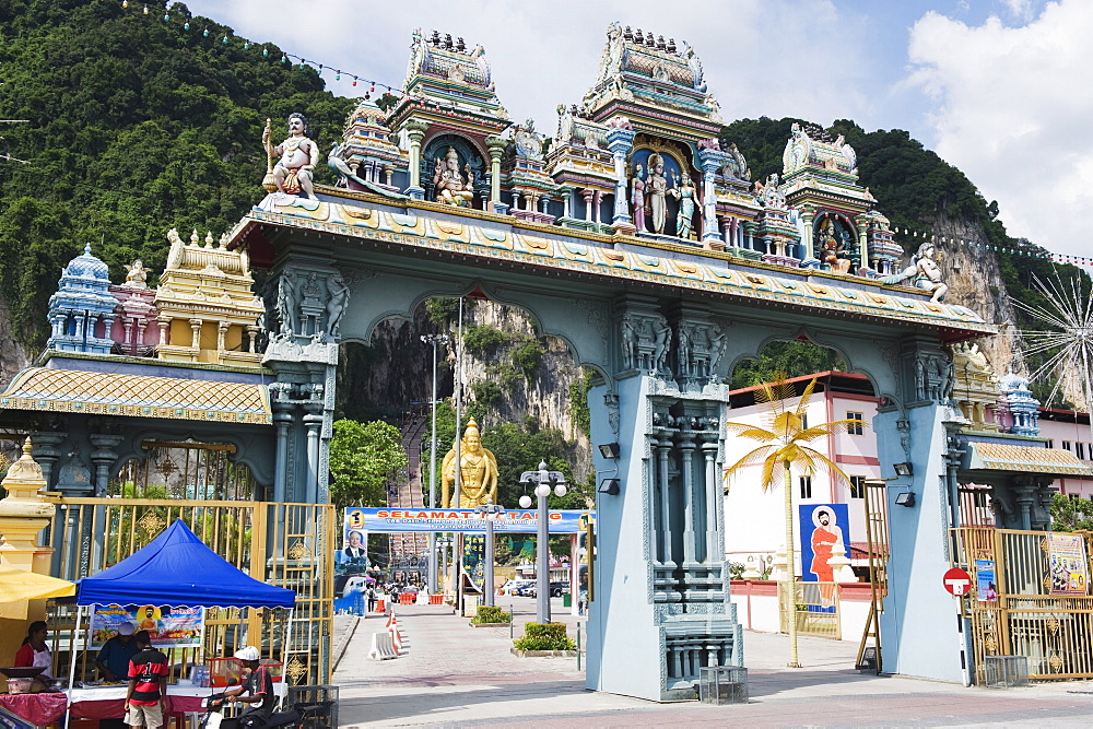 Entrance gate of the Hindu Shrine at Batu Caves, Kuala Lumpur, Malaysia, Southeast Asia, Asia