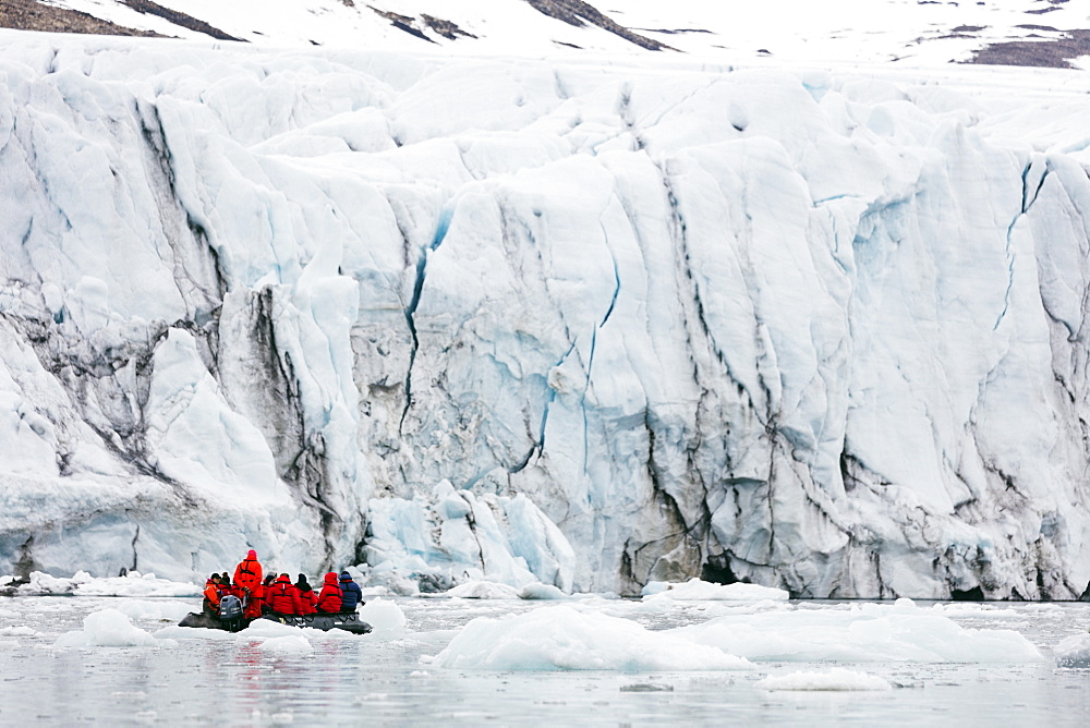 Zodiac trip for tourists, Hornbreen Glacier, Spitsbergen, Svalbard, Arctic, Norway, Europe