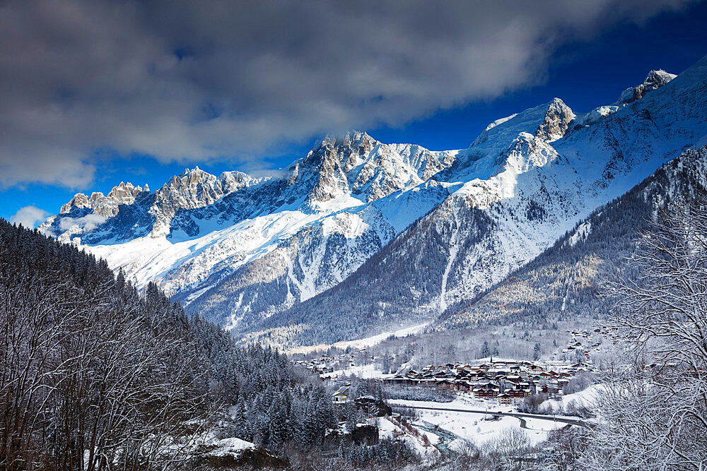 Les Houches village below Mont Blanc, Chamonix, Haute Savoie, Rhone Alpes, France, Europe