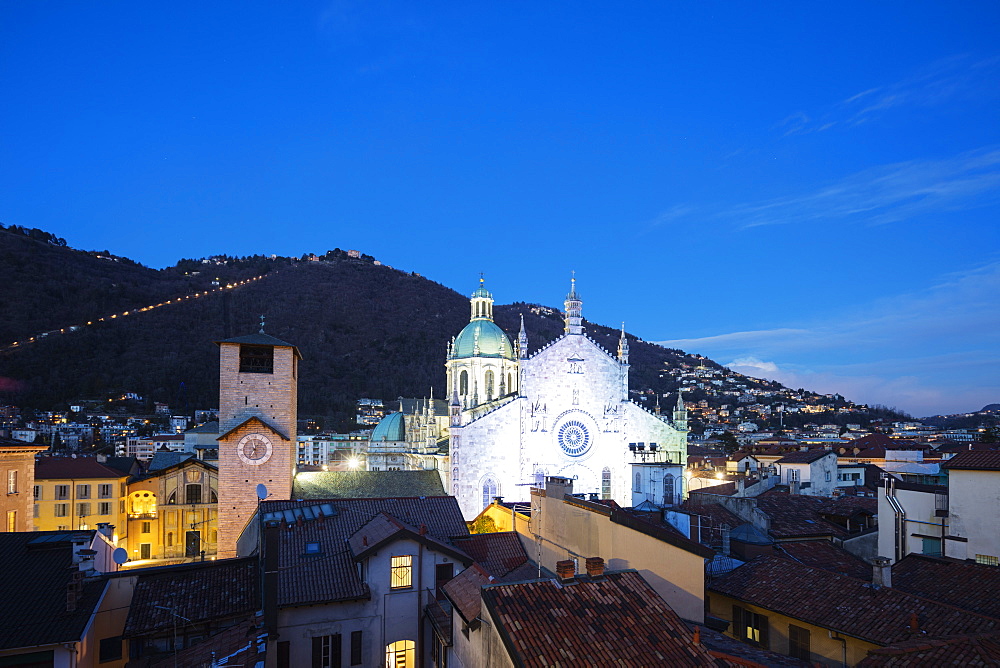 Como Cathedral dedicated to the Assumption of the Blessed Virgin Mary, Como Town, Lake Como, Lombardy, Italian Lakes, Italy, Europe