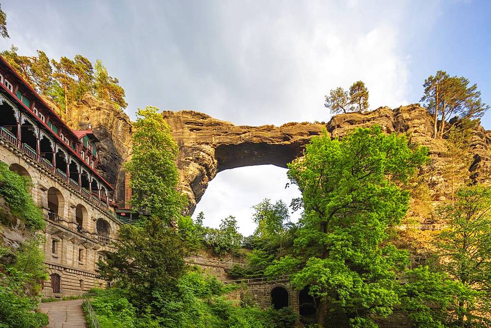 Pravcicka Brana, Europe's largest natural arch, Bohemian Switzerland National Park, Czech Republic, Europe