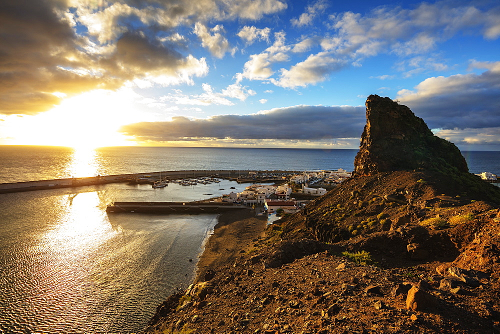 Coastline and harbour, Agaete, Gran Canaria, Canary Islands, Spain, Atlantic, Europe