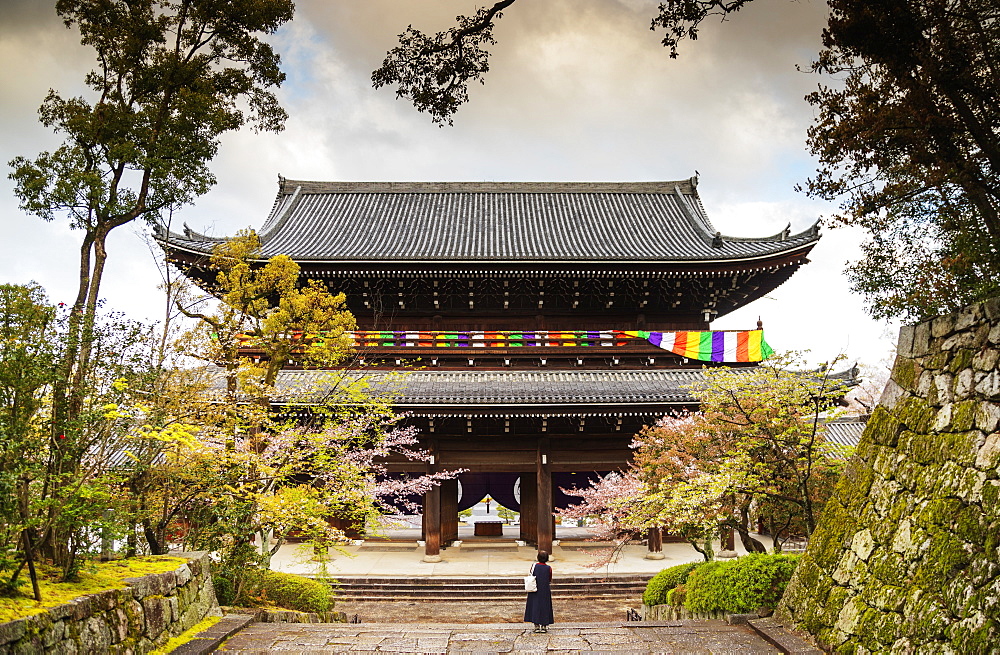 Chion-in Sanmon temple gate, Kyoto, Japan, Asia