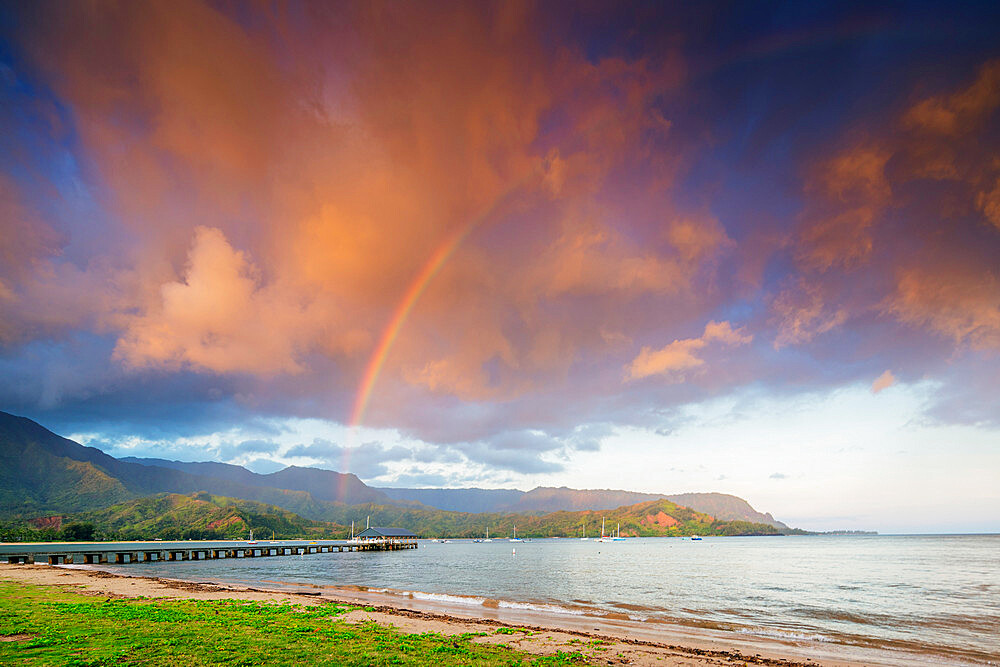 Hanalei Bay pier, Kauai Island, Hawaii, United States of America, North America