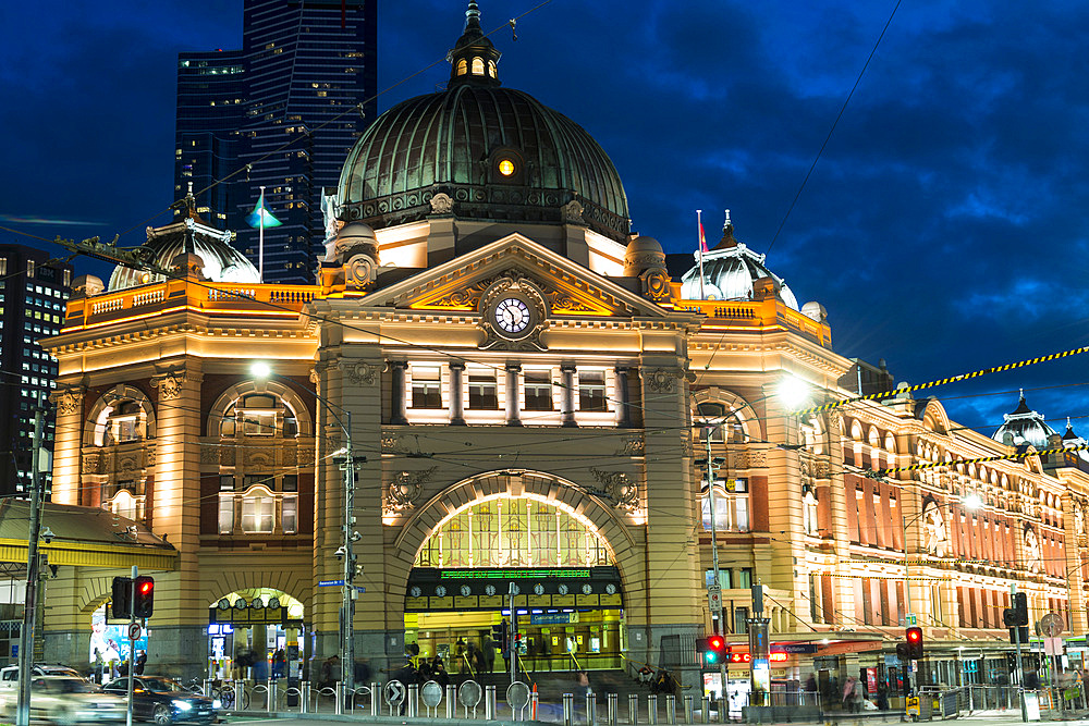 Melbournes icon Flinders Street Station. Melbourne, Victoria, Australia, Pacific