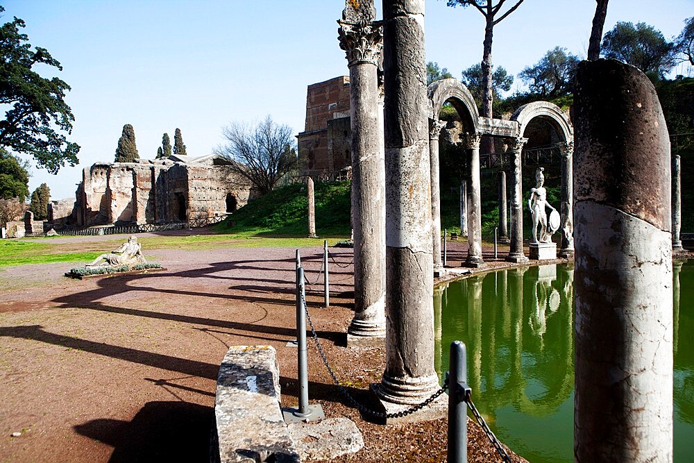 View of the grand thermal baths, Villa Adriana (Hadrian's Villa), UNESCO World Heritage Site, Tivoli, Lazio, Italy, Europe