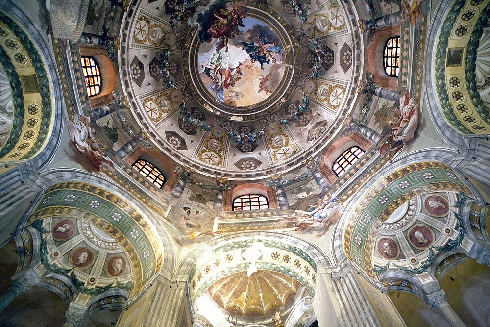 Basilica of San Vitale, UNESCO World Heritage Site, Ravenna, Emilia-Romagna, Italy, Europe