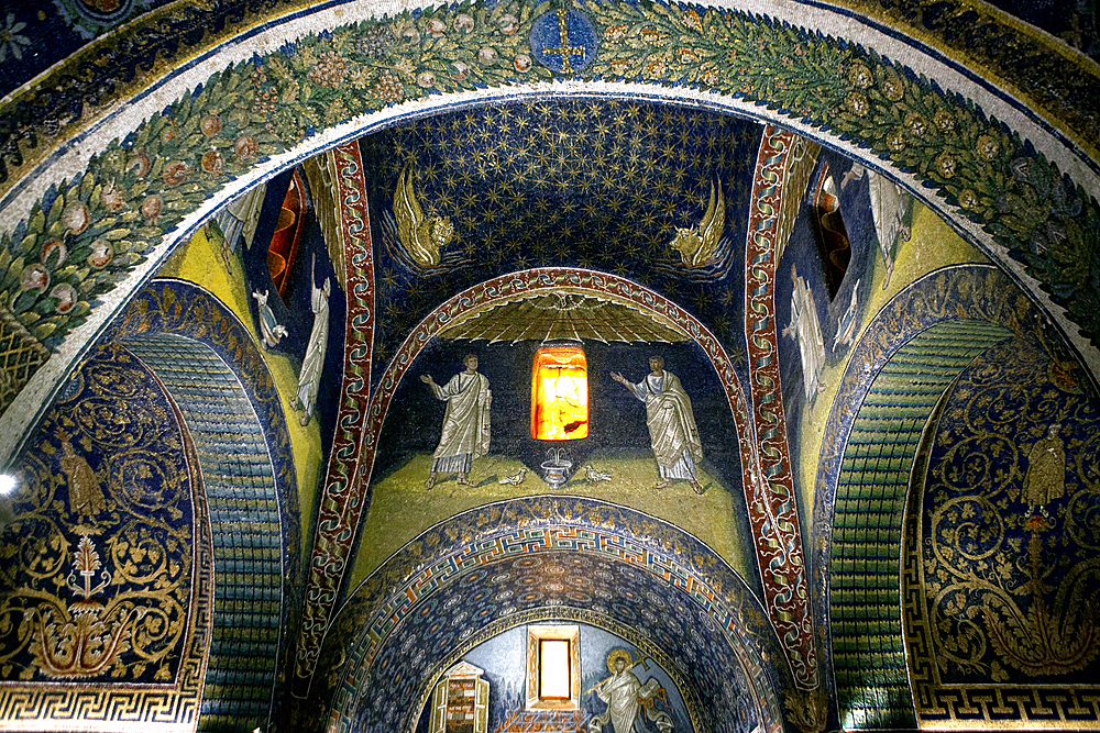 Mausoleum of Galla Placidia, UNESCO World Heritage Site, Ravenna, Emilia-Romagna, Italy, Europe