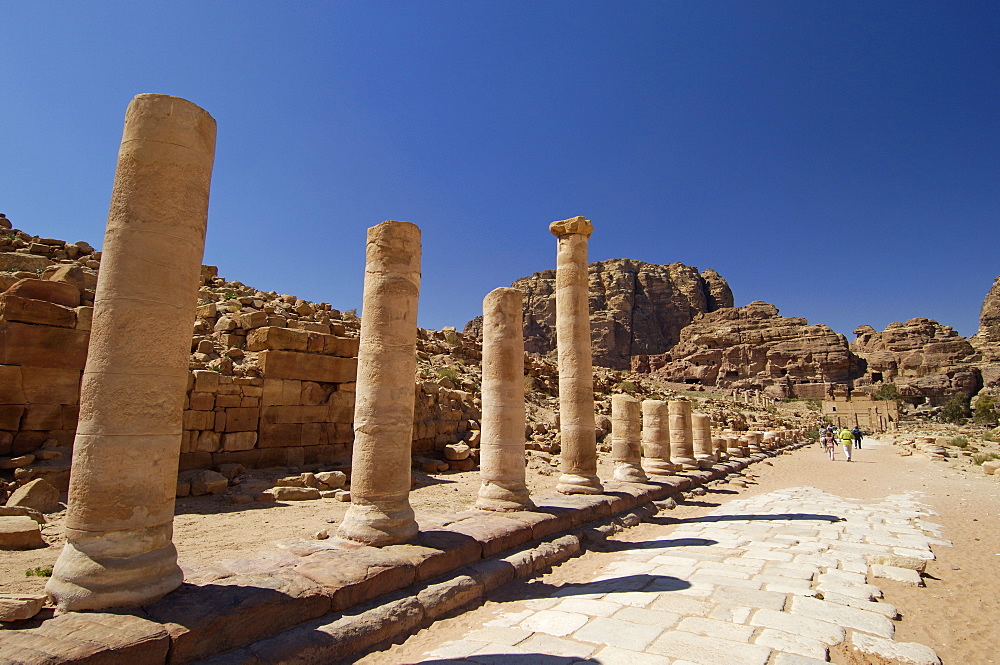 Colonnaded street, Petra, UNESCO World Heritage Site, Jordan, Middle East