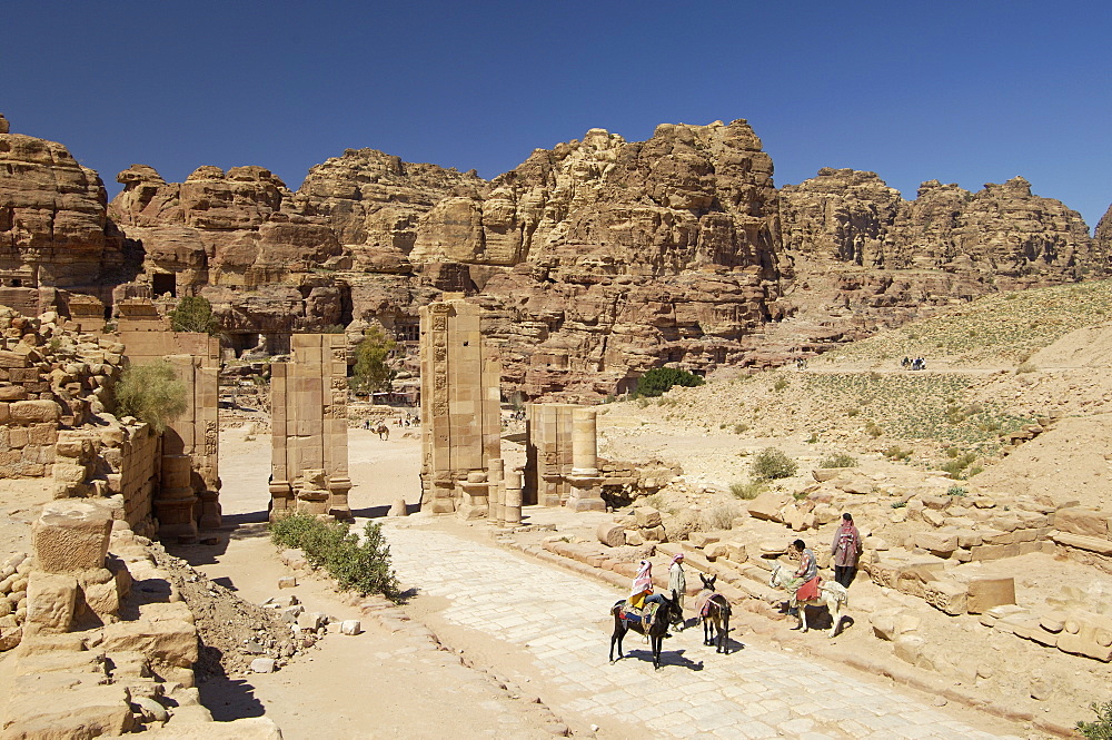 The Arched Gate, Petra, UNESCO World Heritage Site, Jordan, Middle East