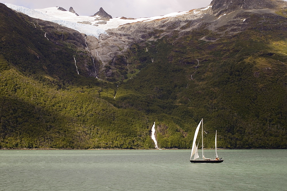 Beagle Channel, Darwin National Park, Tierra del Fuego, Patagonia, Chile, South America