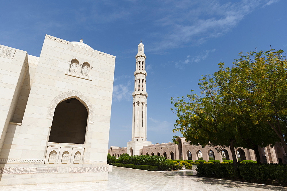 Sultan Qaboos Mosque, Muscat, Oman, Middle East