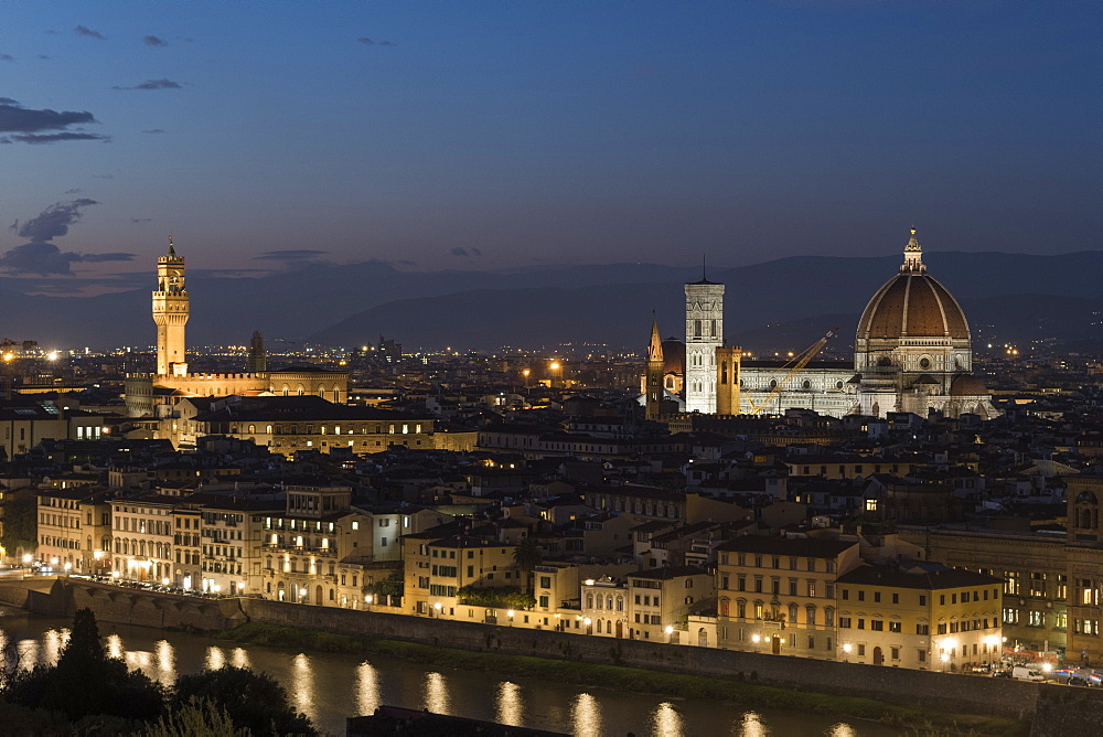 A view of Florence at dusk, Florence, Tuscany, Italy, Europe