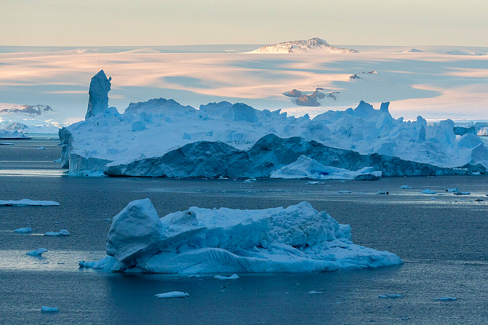 Icebergs at sunset in the Weddell Sea, Antarctica, Polar Regions