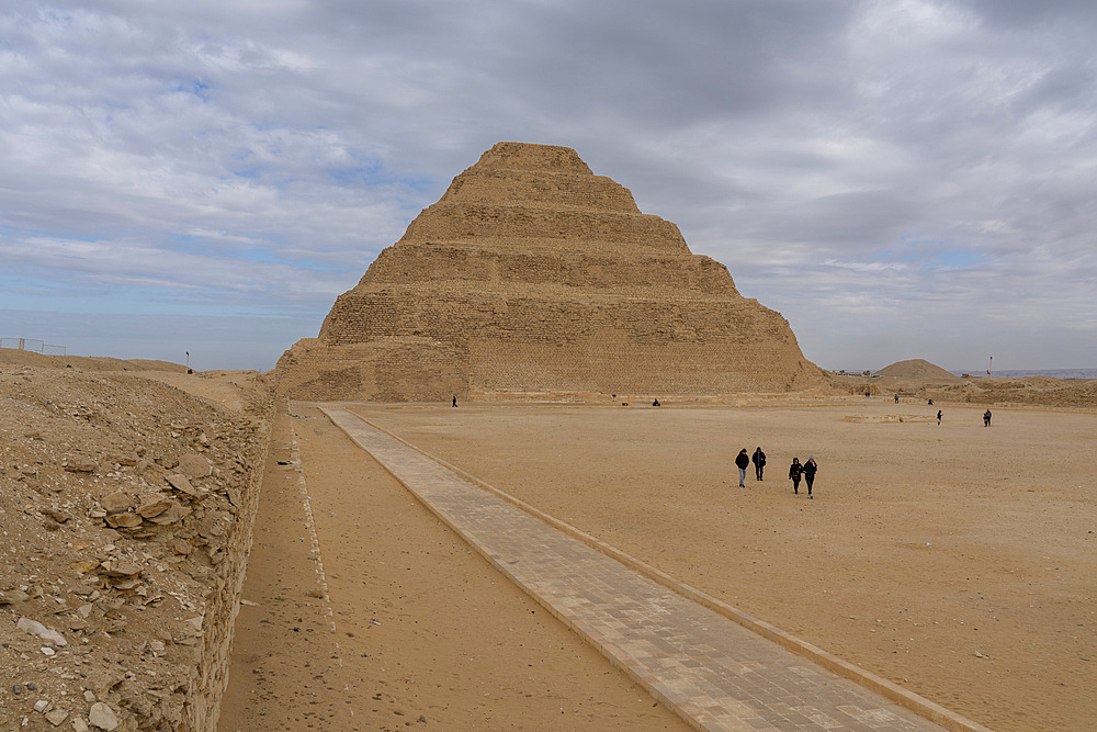 Stepped Pyramid of Djoser, the first pyramid, complex of Saqqara, UNESCO World Heritage Site, Egypt, North Africa, Africa