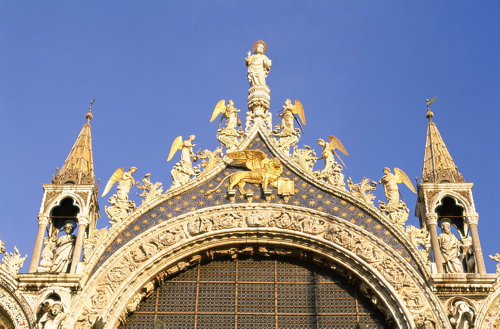 Architectural detail of San Marco basilica (St. Mark's Christian basilica), Venice, UNESCO World Heritage Site, Veneto, Italy, Europe