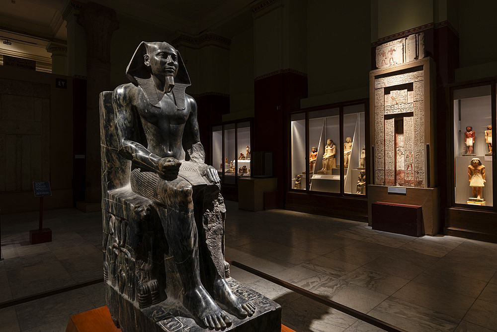 Statue of King Khafre, Egyptian Museum, Cairo, Egypt, North Africa, Africa