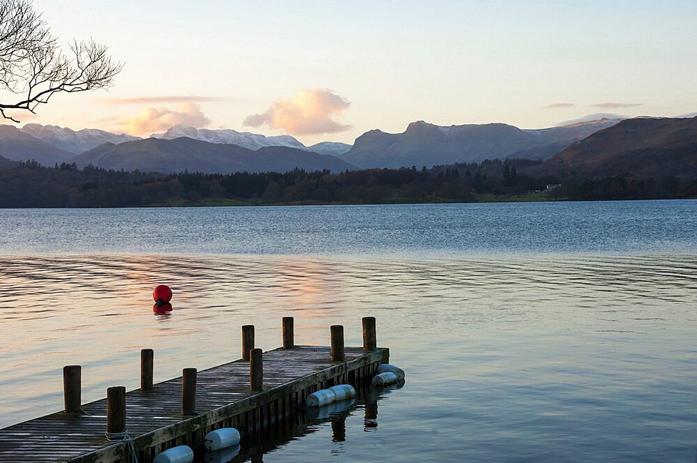 Langdale Pikes, Lake Windermere, Lake District National Park, UNESCO World Heritage Site, Cumbria, England, United Kingdom, Europe