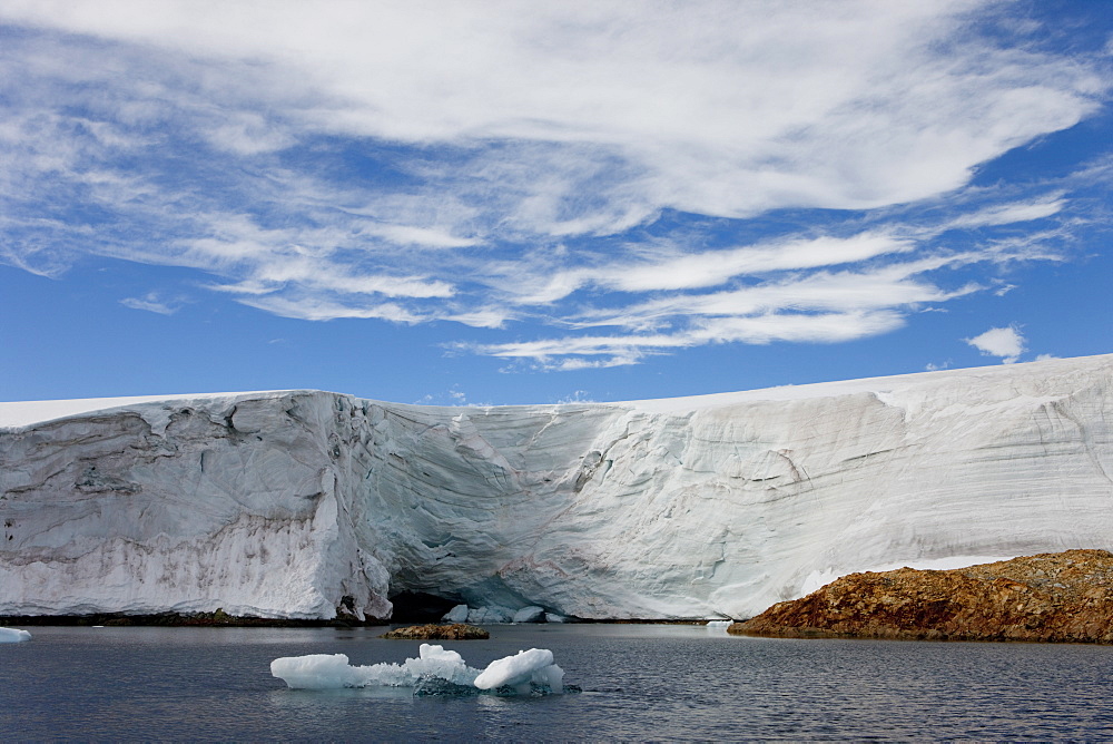 Glacier near Vernadsky Research Station, Antarctic Penisula, Antarctica, Polar Regions