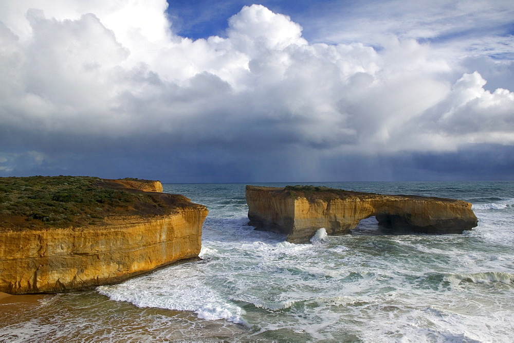 London Bridge, Great Ocean Road, Victoria, Australia, Pacific