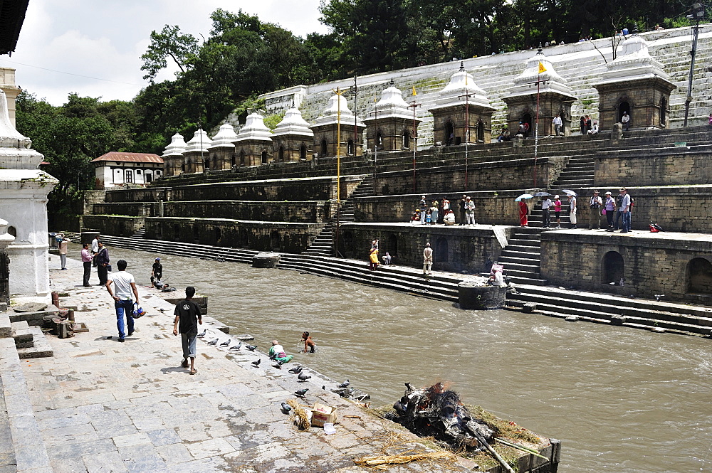 Bagmati River, Pashupatinath temple, UNESCO World Heritage Site, Kathmandu, Bagmati, Central Region, Nepal, Asia