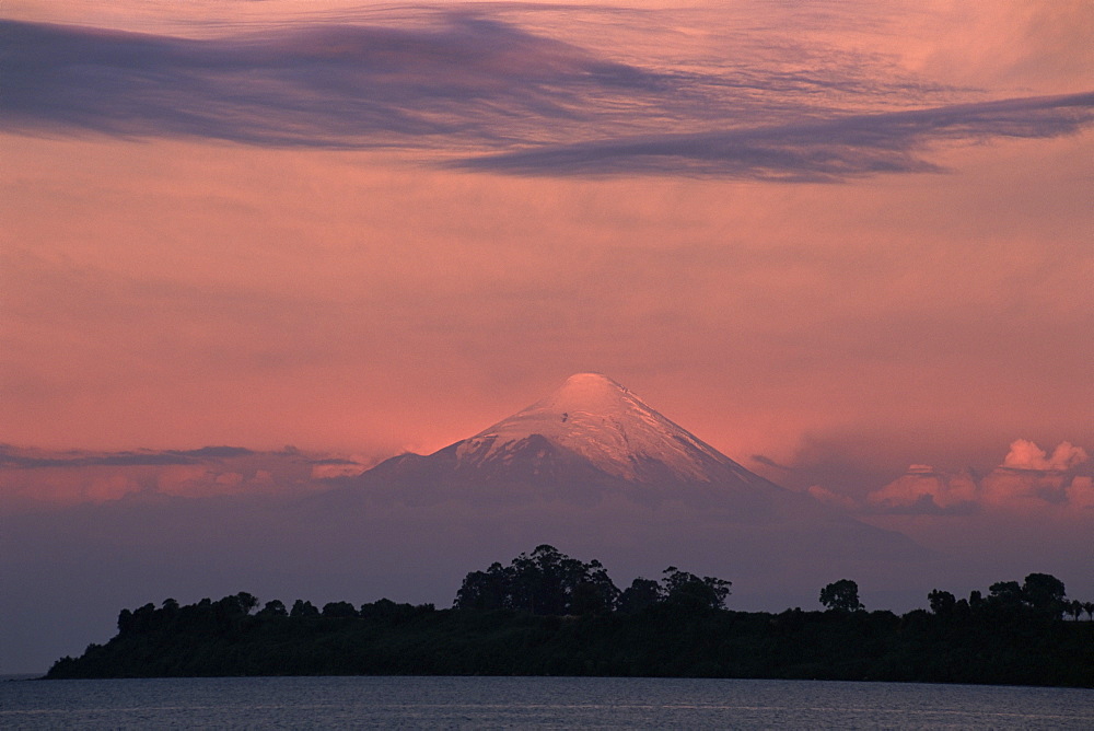 Volcano Osorno and Lake Lanquihue (Llanquihue), Chile, South America