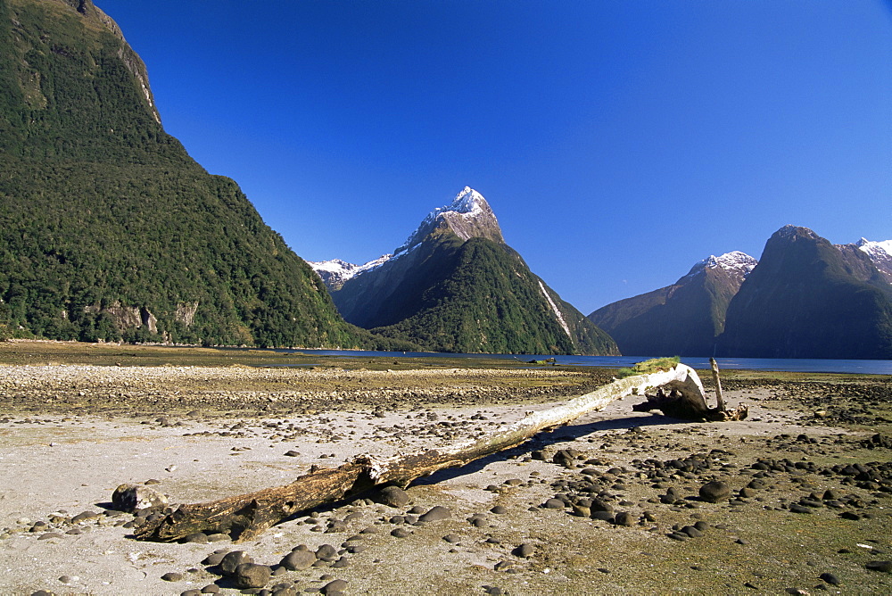 Milford Sound and Mitre Peak, South Island, New Zealand, Pacific