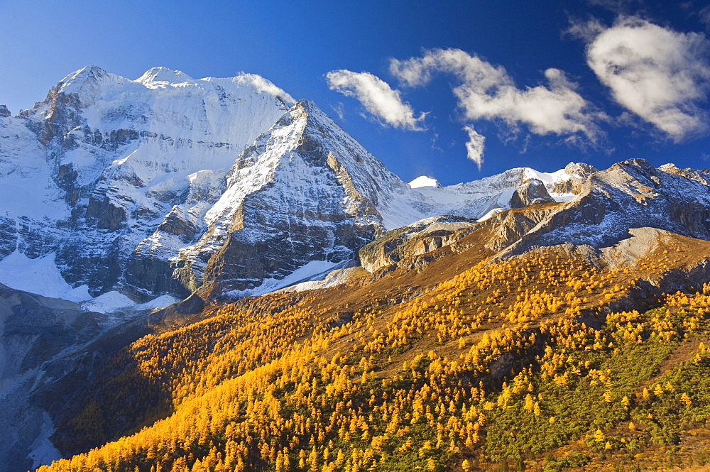 Xiannairi mountain, Yading Nature Reserve, Sichuan Province, China, Asia