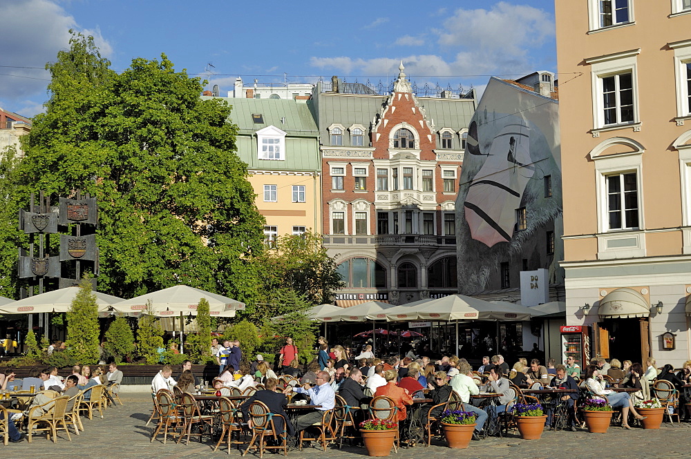 Street cafe, Doma Square, Riga, Latvia, Baltic States, Europe