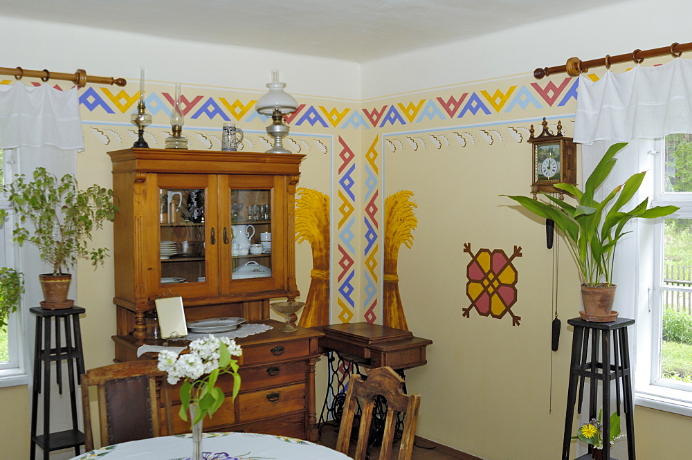 Interior of a traditional Latvian house circa 1925 from the Vidzeme region, Latvian Open Air Ethnographic Museum (Latvijas etnografiskais brivdabas muzejs), near Riga, Latvia, Baltic States, Europe