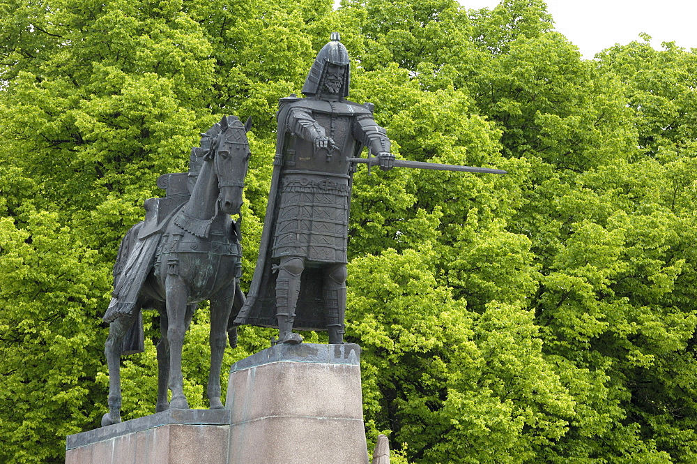 Statue of Gediminas, Grand Duke of Lithuania and founder of Vilnius, Vilnius, Lithuania, Baltic States, Europe