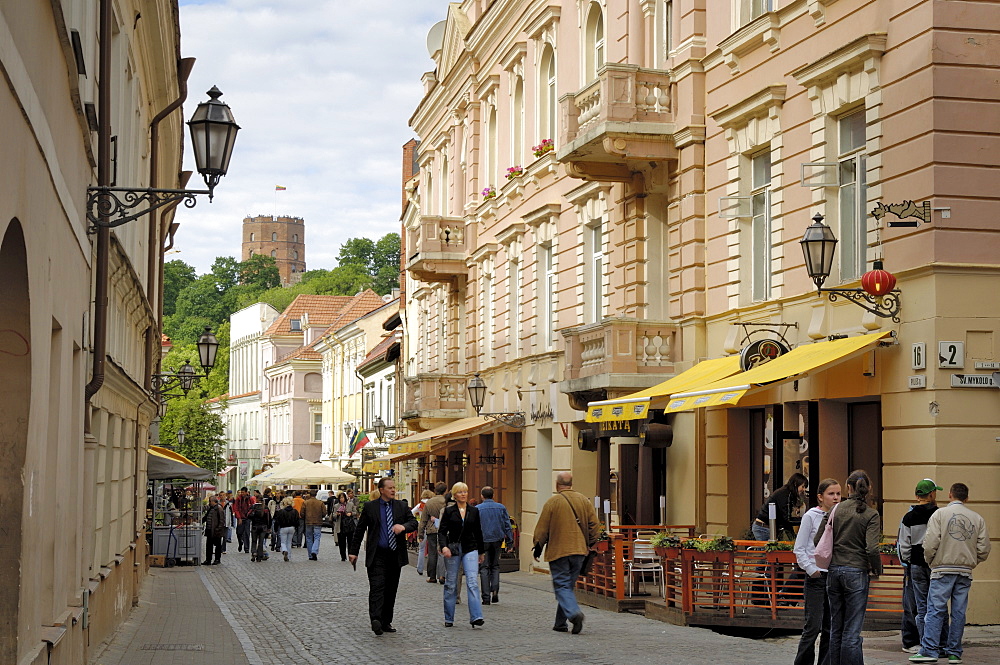 Pilies Gatve with the Old Castle in the background, Vilnius, Lithuania, Baltic States, Europe