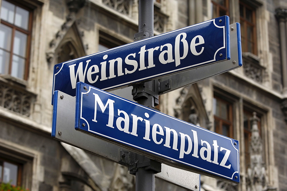 Street signs for Marienplatz and Weinstrasse, Munich (Munchen), Bavaria (Bayern), Germany, Europe