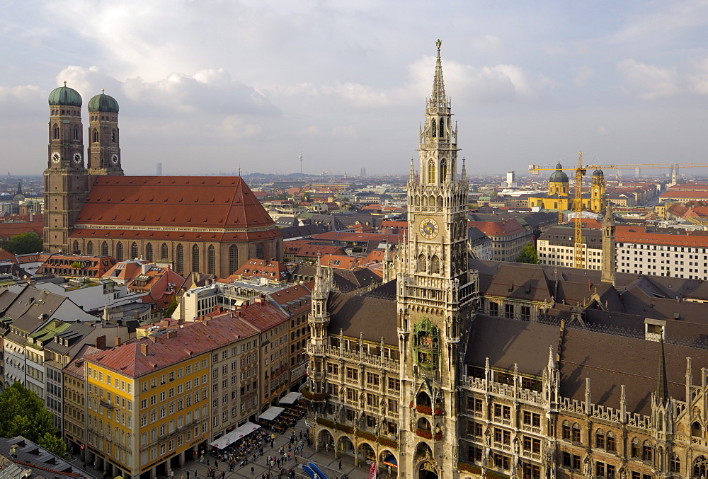 Neues Rathaus (New Town Hall), Frauenkirche (Cathedral of Our Lady) and Marienplatz from the tower of Peterskirche (St. Peter's church), Munich (Munchen), Bavaria (Bayern), Germany, Europe