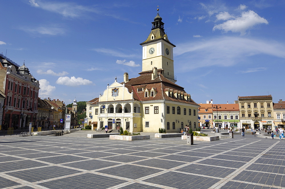 Casa Sfatului (Council House), Piata Sfatului (Council Square), Brasov, Transylvania, Romania, Europe