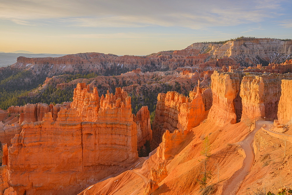 Bryce Canyon at dawn, from Sunset Point, Bryce Canyon National Park, Utah, United States of America, North America