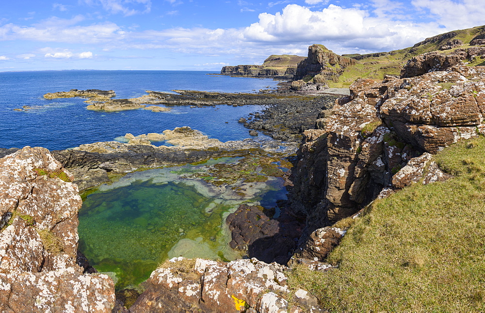 Cliffs around Treshnish Point, Isle of Mull, Inner Hebrides, Argyll and Bute, Scotland, United Kingdom, Europe