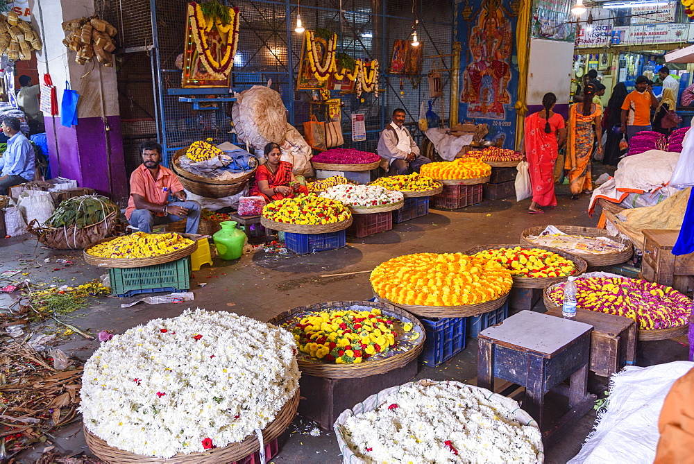 Flower market, Krishna Rajendra Market, Banaglore, Karnataka, India, South Asia