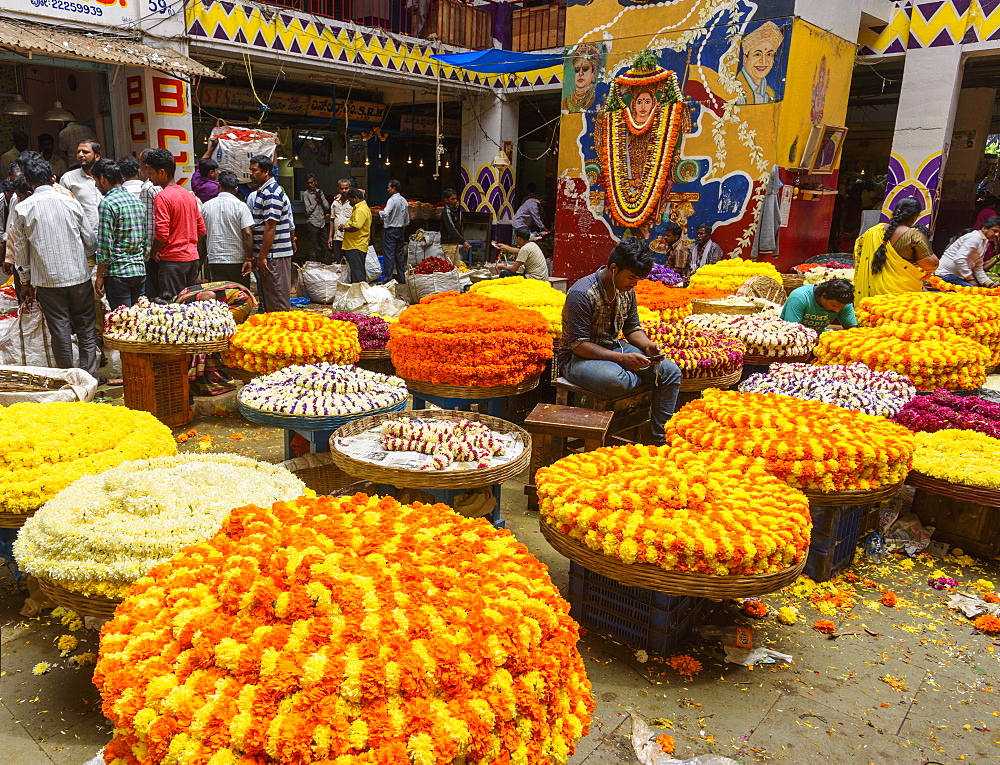 Flower market, Krishna Rajendra Market, Banaglore, Karnataka, India, South Asia