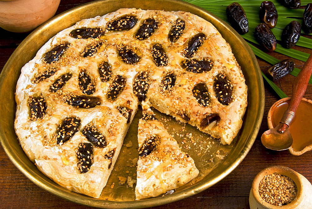 Ancient Babylonian pastry, sweet bread with honey, dates, sesame, Al Hillah, Babil Province, Iraq, Middle East