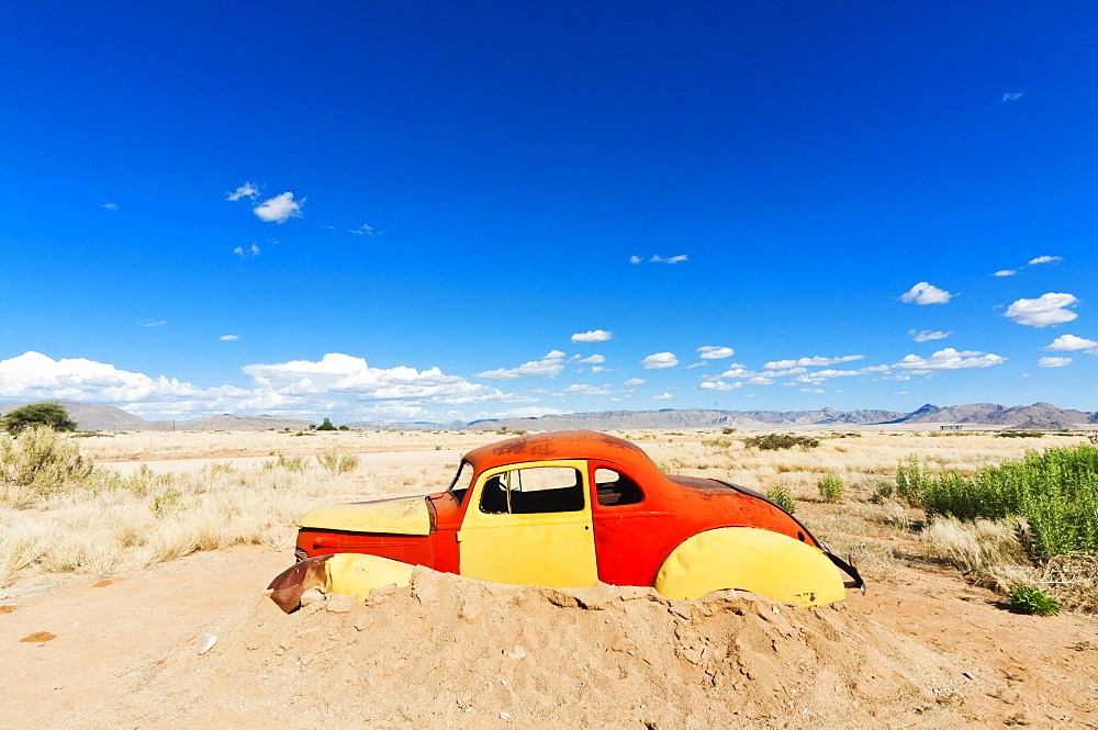 Abandoned car, Solitaire Village, Khomas Region, near the Namib-Naukluft National Park, Namibia, Africa