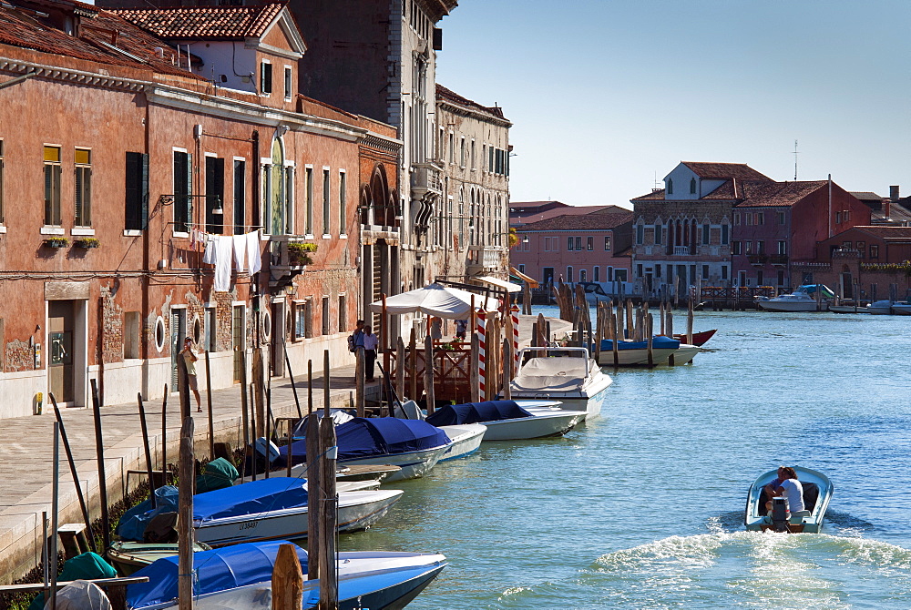 Canal on Murano Island, Venice, UNESCO World Heritage Site, Veneto, Italy, Europe