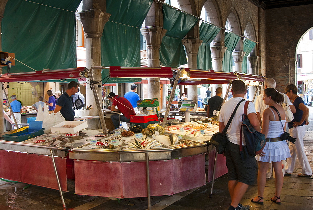 Fish market at Ponte di Rialto, Venice, Veneto, Italy, Europe