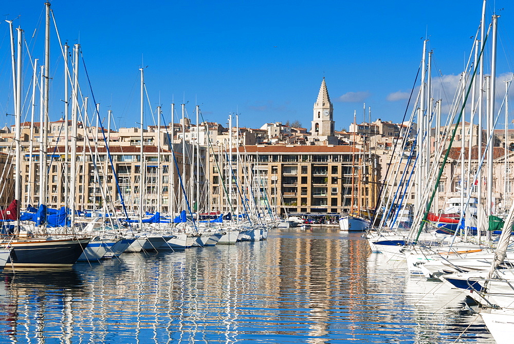 View across the Vieux Port, Marseille, Bouches-du-Rhone, Provence-Alpes-Cote-d'Azur, France, Mediterranean, Europe